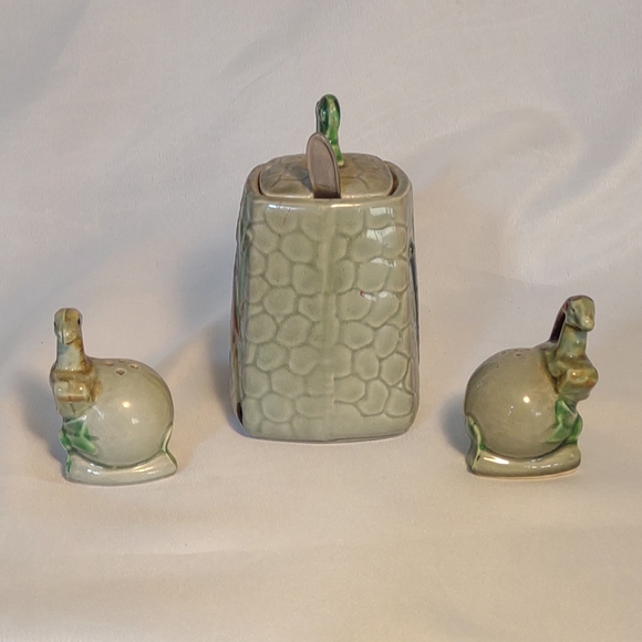 Vintage Batlin Leaping Antelope Ceramic Honey Pot w Spoon & Salt/Pepper Shakers - Picture 5 of 15